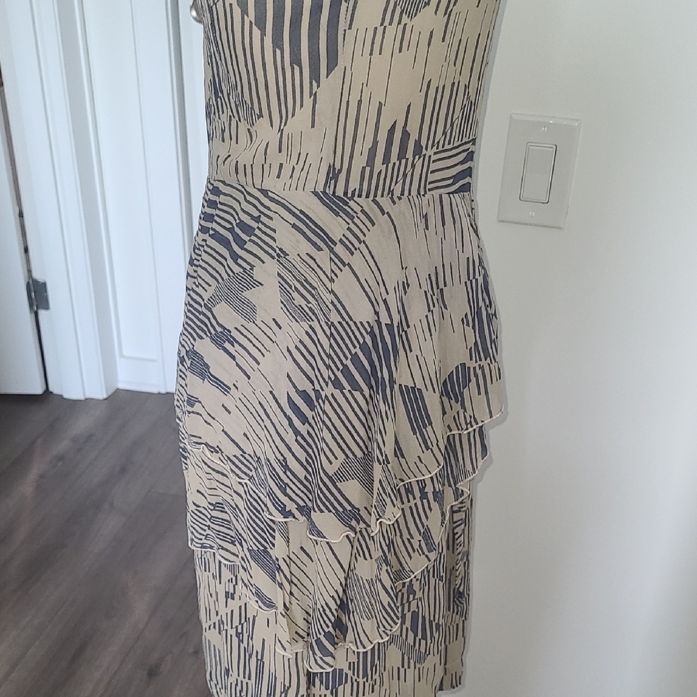 Chic Beige and Blue Strappy Mini Dress - Picture 4 of 6